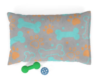 Cama de vellón para mascotas: Cama de felpa gris para perros y gatos con huellas de hueso
