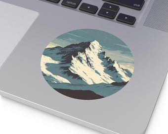 山の風景を描いた丸型ビニールステッカー、アウトドアアドベンチャーの装飾、ノートパソコン、ウォーターボトル、自然愛好家へのギフト、スタイリッシュなキャンプ用品