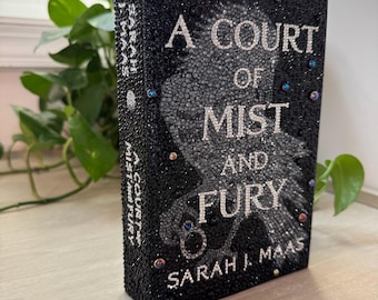 Una corte de niebla y furia Un libro deslumbrante con diamantes de imitación