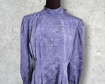 Vintage Perriwinkle Paisley Pleated front Button back tie Long Sleeve Secretary Blouse 80s