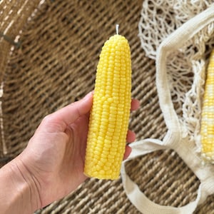 corn cob ( 100% beeswax) unscented candle handcrafted