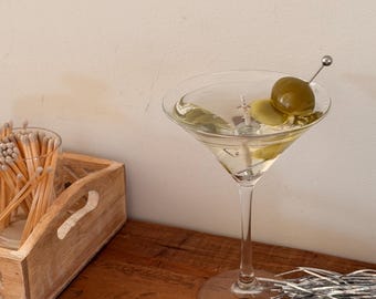 Dirty Martini Candle: Gel Wax with Beeswax Olive | 8 oz