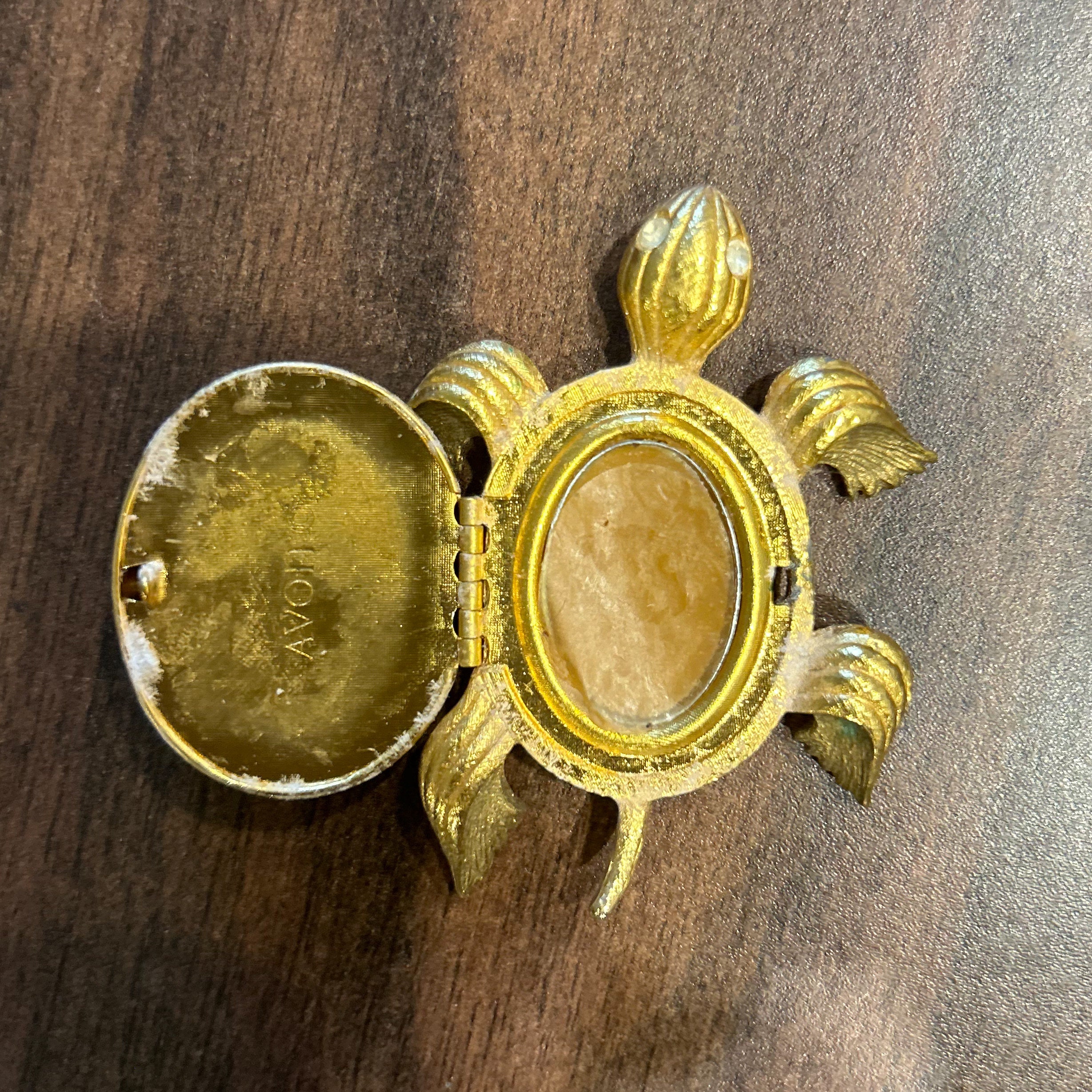 Vintage Avon 1970s Gold Tone Turtle Perfume Makeup Compact Figure - Etsy