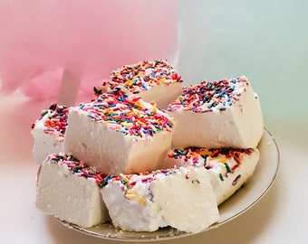 Gastronomische suikerspin-marshmallows. Zacht, zoet en heerlijk, dit is een must om te proberen ~ Voor alle suikerspinliefhebbers is dit een must