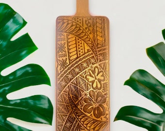 Exquisite Acacia Wood Serving Board with 'Auke Samoa Hibiscus and Geometric Tribal Pattern Design Engraving - Polynesian Kitchen Décor