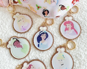 Weihnachtsprinzessin Schlüsselanhänger, Weihnachten Schlüsselanhänger, Cinderella Schlüsselanhänger, Disney Taschenanhänger, Disney Schlüsselanhänger, Prinzessin Taschenanhänger