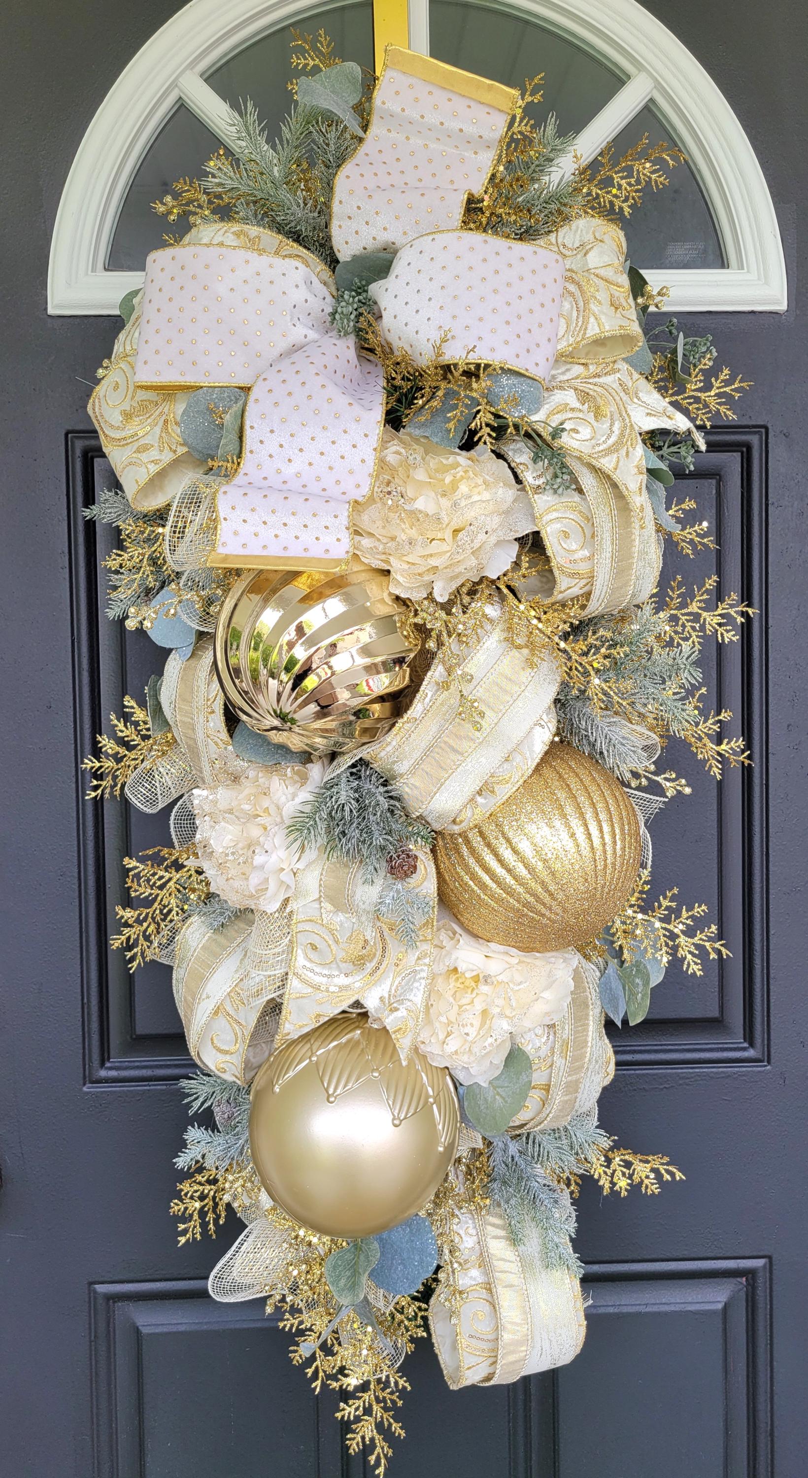 White Christmas Swag - Etsy