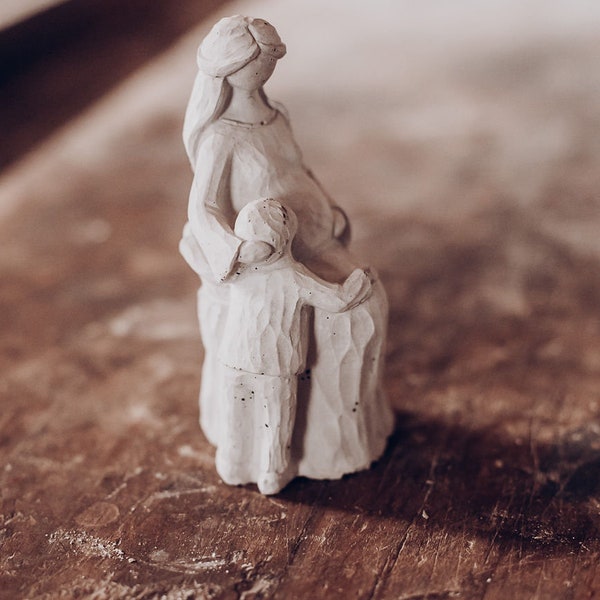 Mother's love, pregnant woman with child, pregnancy, concrete decoration, gift idea, Anna's Art