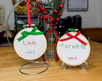 hand embroidered hoop - holiday ornament (4" hoop)
