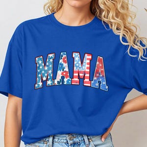 Patriotic MAMA Shirt – 4th of July Mom Shirt – USA Stars and Stripes Graphic Tee – Red White Blue Floral Mama Gift – Independence Day Shirt