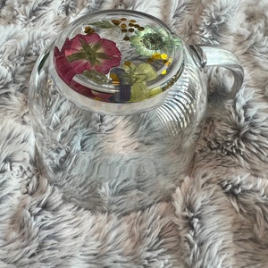 Large clear glass mug with real dried flowers oh rose petals encapsulated, large size mug, real dried wild flowers that retain color, handma