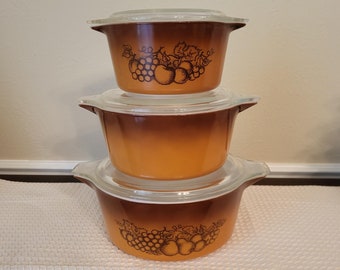 Vintage Pyrex Orchard 3pc Casserole Dishes with Lids - 1qt, 1-1/2qt, 2qt -  good condition