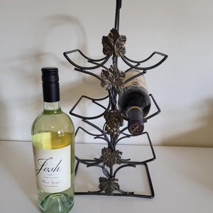 Decorative Wrought Iron Wine Rack – Gray with Grapes & Leaves – 6 Bottle Capacity