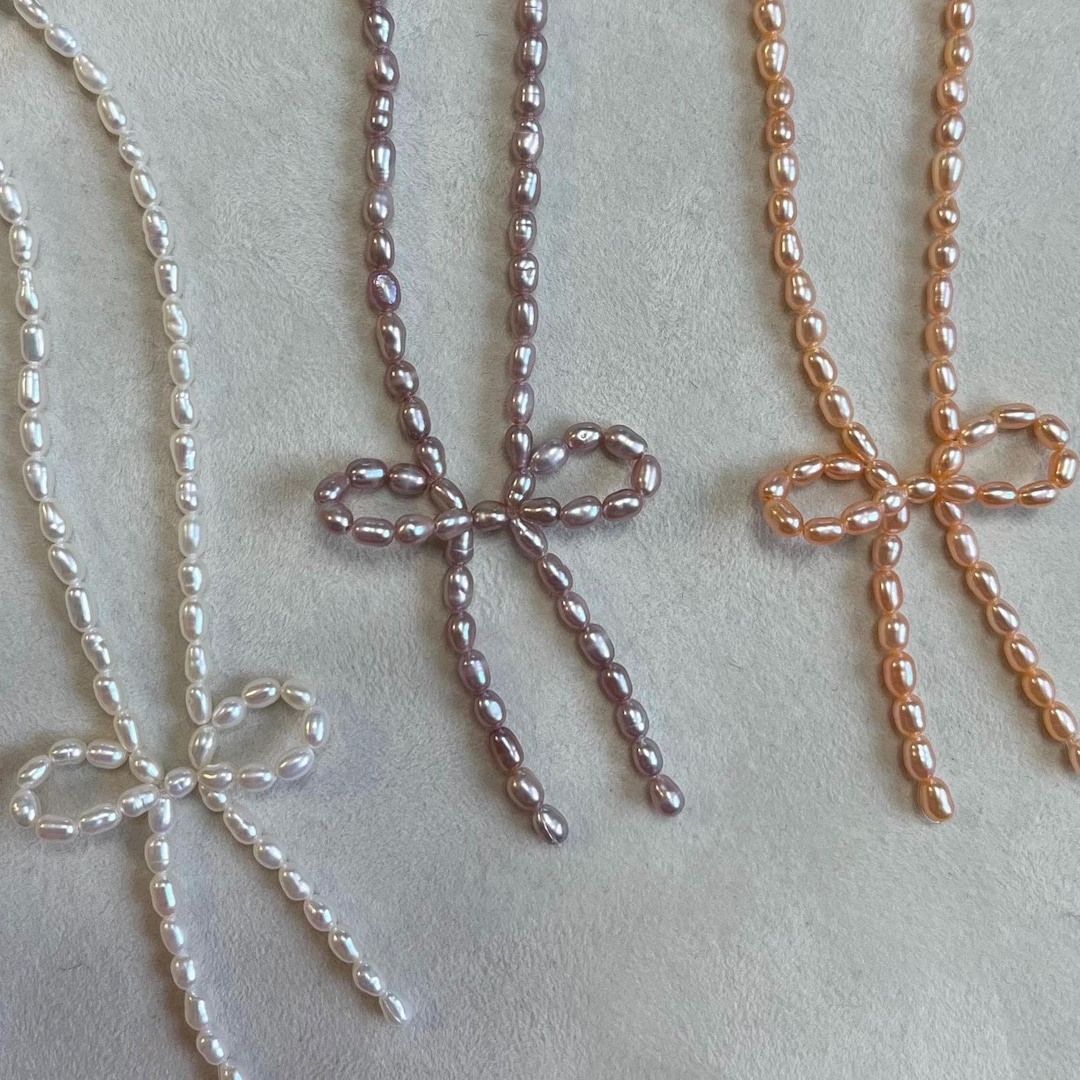 Bows and Pearls Necklace
