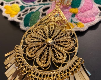 Grande. Aretes de Filigrana Mexicanos. Aretes de chapa de oro. Pendientes mexicanos. Pendientes bañados en oro. Aretes tradicionales y artesanales.