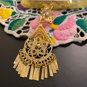 Small. Aretes de Filigrana Mexicanos. Aretes de Chapa de oro. Mexican earrings. Gold plated earrings. Aretes tradicionales y artesanales.