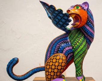 Oaxacan Alebrije Jaguar Sculpture – Hand Carved Mexican Folk Art Decor | Colorful Wood Animal, Collector Gift