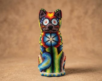Huichol Beaded Cat Sculpture – Authentic Wixárika Mexican Folk Art Guardian Figure