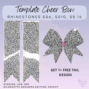 Może przedstawiać: Cyfrowy szablon projektu kokardy dla cheerleaderek z dżetami. Projekt zawiera kokardę i dwa projekty ogonów, wszystkie pokryte wzorem czarnych i białych kropek. Tekst na obrazku brzmi "Template Cheer Bow" i "Get 1+ Free Tail Design".