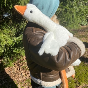 Superweiches Gans-Plüschkörper-Kissen - anschmiegsames, entenförmiges Kuschelkissen für gemütliches Wohndekor, Bett- oder Couchkomfort und entspannendes Kuscheln
