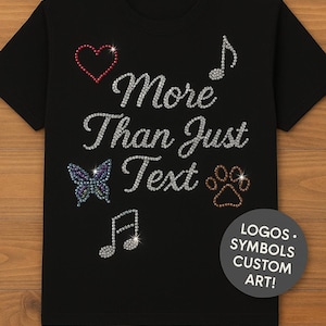 Gepersonaliseerde strass-T-shirt – jouw tekst, logo of kunst – gepersonaliseerd glittershirt – voeg namen, symbolen en datums toe – bling-shirt voor evenementen, cadeaus