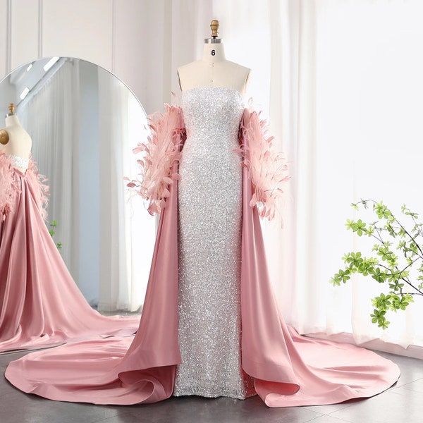 Magnifique robe bustier à paillettes avec cape à plumes/ Robe à paillettes/ Robe argentée/ Robe de luxe/ Robe dos nu/ Robe cape/ Robe de bal