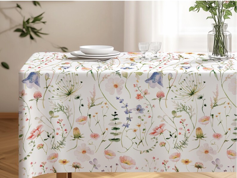 Decorazioni per matrimoni con fiori selvatici, runner da tavola per la sposa, lino da pranzo con fiori pressati, tovaglia floreale bianca, decorazioni per feste a tema giardino di erbe aromatiche. immagine 10