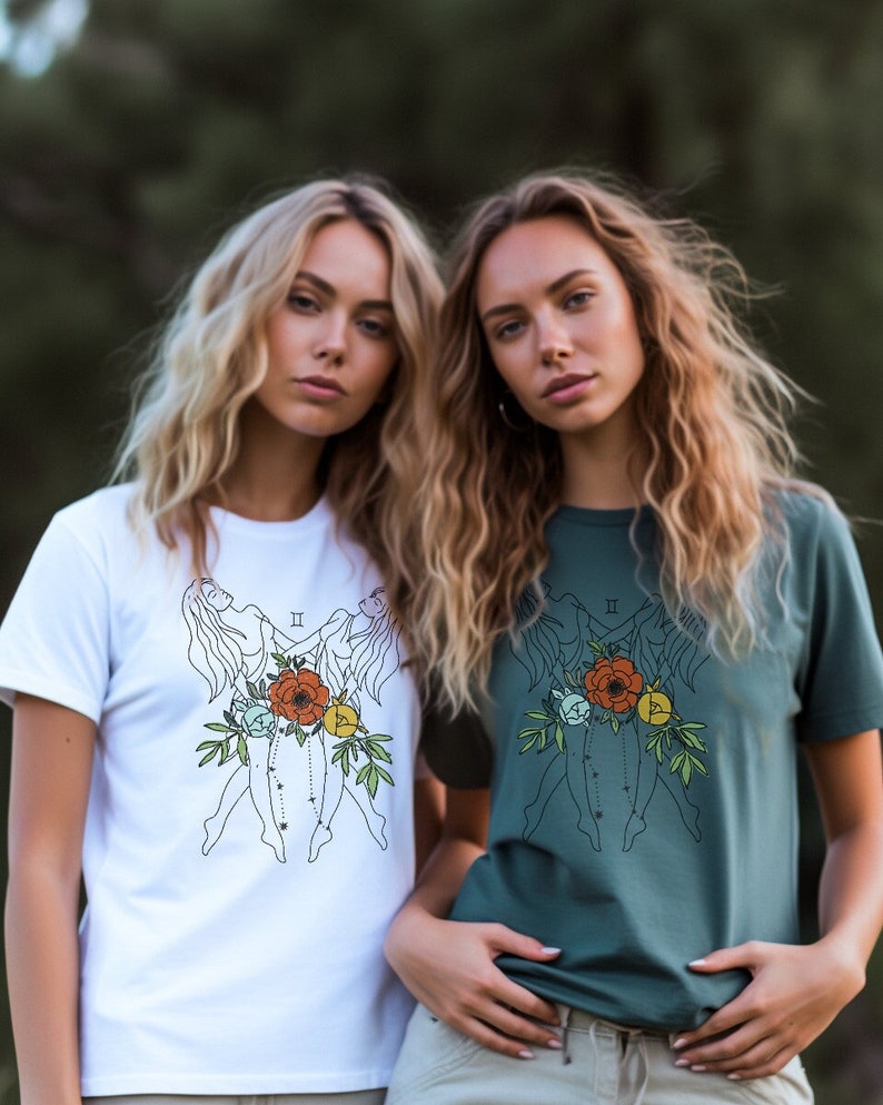 Koszulka Gemini w stylu retro zodiaku, organiczna, kwiatowa, estetyczna koszulka astrologiczna, koszulka Cottage Core, prezent dla córki, spersonalizowana koszulka Fairycore zdjęcie 4