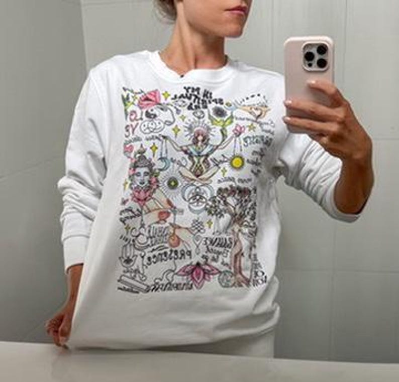 Yoga Meditation Sweatshirt Spiritual Affirmation Sweater Healing Yoga Lover Top In My Era Tee Chakra Buddha Top Self Care Gift for Daughter imagen 3