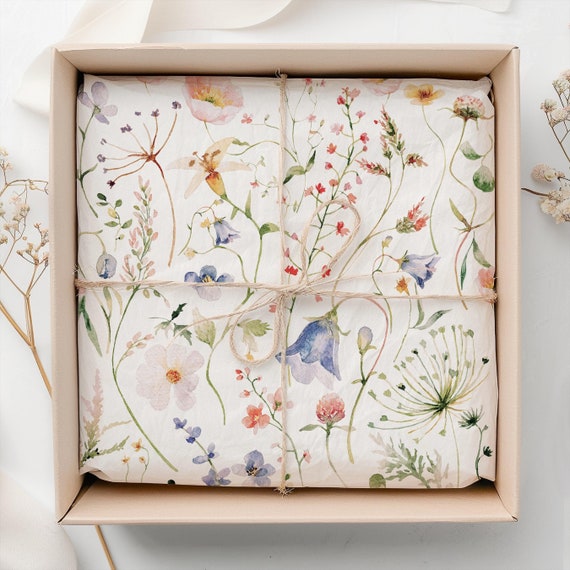 Wildflower Wedding Gift Wrap Floral Wrapping Paper Roll Personalized Gift Cottagecore Bride Groom Gift Garden Lover Bridal Shower Decor
