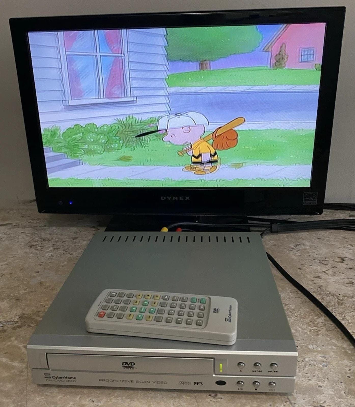 ミライグリッシュDVD＋CD ＋パペット Cyberhome CH-DVD 300 Progressive Scan DVD Player With Remote