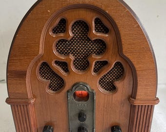 Thomas Collector's Edition 1932 Replica AM / FM Radiokassette der neuen Gürtel getestet