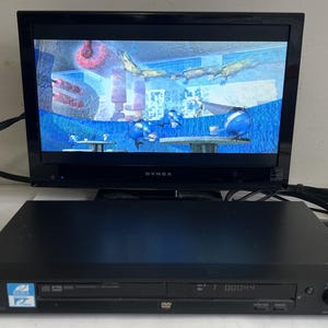 Sony DVP-NS325 CD Dvd Mp3 Player Tested Works Dolby Digital Dts No Remote image 1