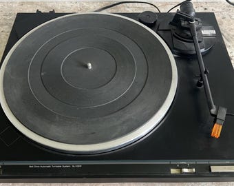 Testowany automatyczny gramofon Panasonic SL-H309 z napędem pasowym
