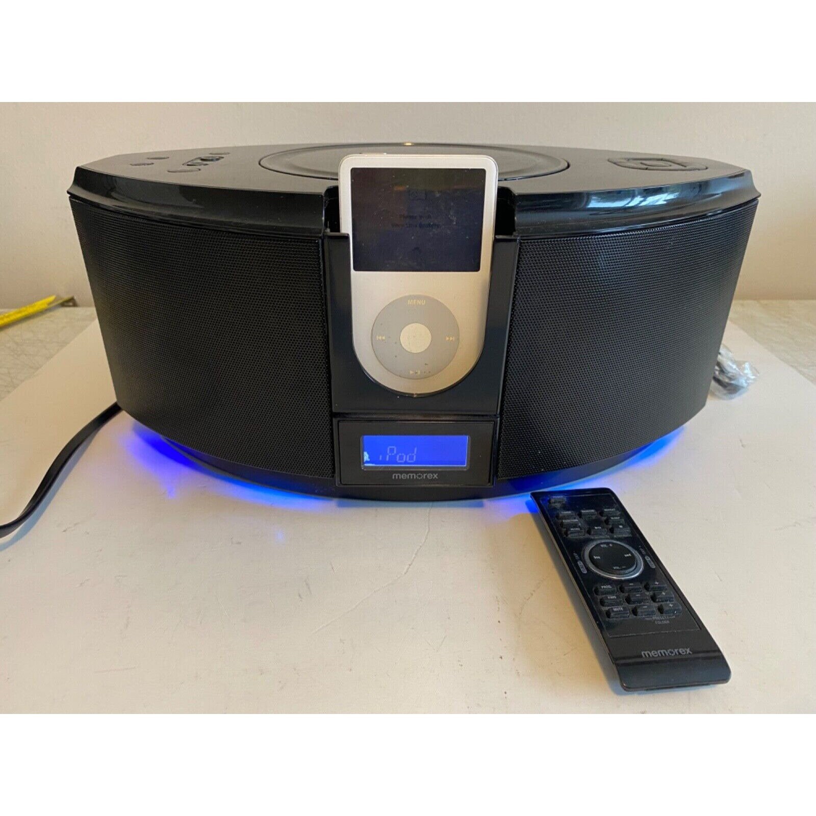 Memorex Audio System Ipod Player Model Mi1111 blk Manufacture August