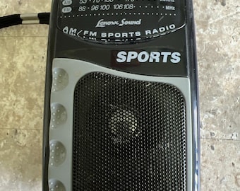 Radio portátil deportiva Lenoxx PR-35 M AM/FM. Probada y en funcionamiento.