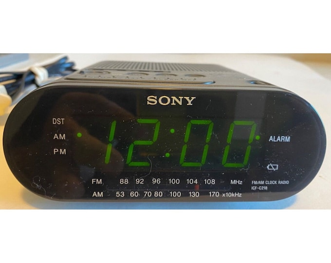 Sony ICFC218 Dream Machine Auto Time Set Alarm Clock & AM/FM Radio