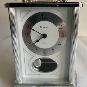 Bulova Quartz Silver Mantel Clock Swinging Pendulum Desk Shelf Clock Works
