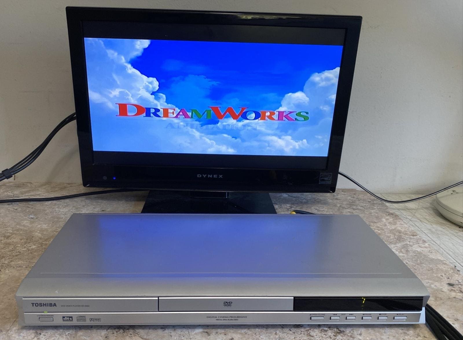 Toshiba SD-3960 DVD Player Silver - No Remote - Tested & Working
