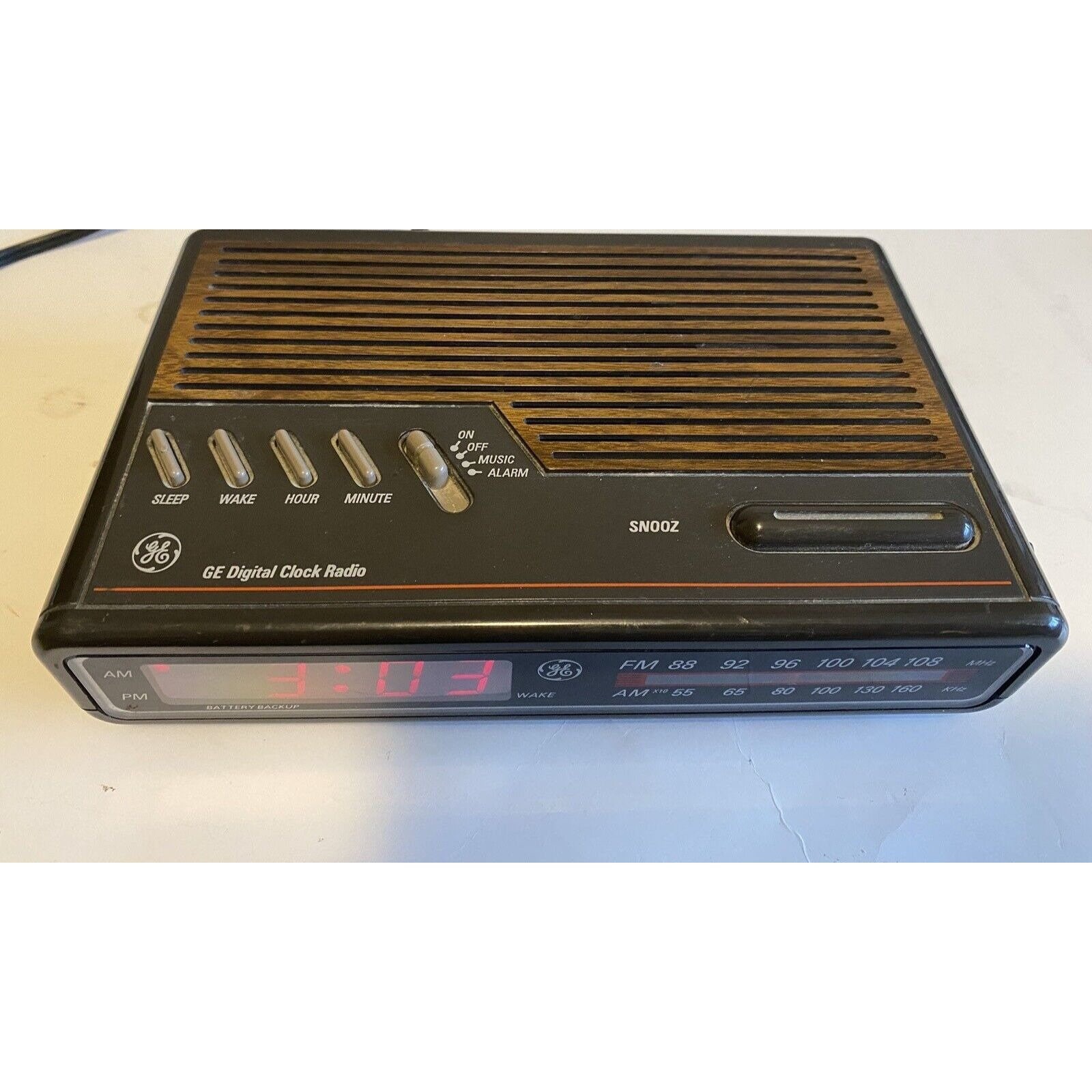 GE Digital AM FM Clock Radio Alarm Model 74612a Tested Vintage W