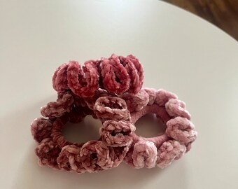 Chouchous en velours au crochet I Adorable cadeau pour elle I Elastique à cheveux super doux I Adorable cadeau pour elle