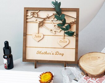 Cartello in legno con nome personalizzato, ornamento a cuore appeso all'albero con nome personalizzato, cartello da tè in legno per la famiglia, regalo per la festa della mamma, espositori per decorazioni per la casa