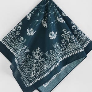 Ocean Blues Exclusive Design 100% Cotton Seaside Green Floral Bandana Handkerchief Teal White Square Scarf Birthday Gift Vintage Neckerchief