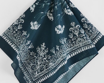 Pañuelo tipo bandana con diseño exclusivo de Ocean Blues, 100 % algodón, diseño floral verde mar, color verde azulado, pañuelo cuadrado blanco, regalo de cumpleaños, pañuelo vintage