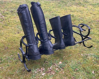 Horseshoe boot rack