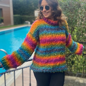 Pull arc-en-ciel rayé bleu orange violet vert | Chunky oversize à rayures colorées | Pull en maille Haut à enfiler multicolore