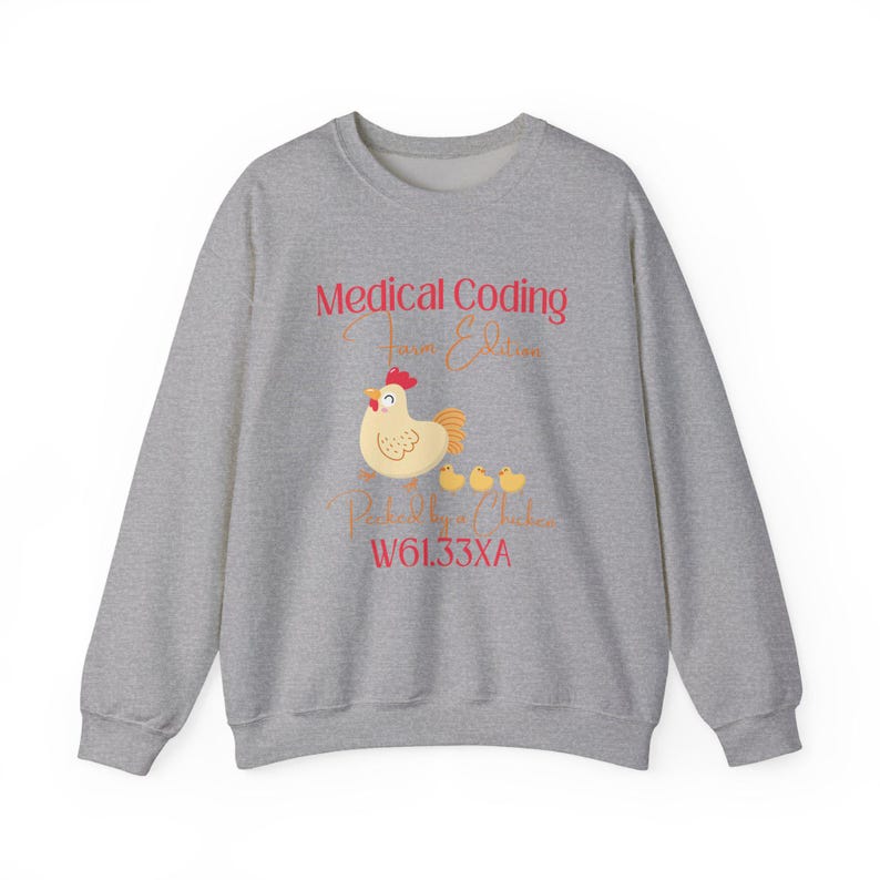 Grappig T-shirt voor medisch personeel | Sweatshirt voor medisch codeerders | Humor over medische codering | Cadeau voor medisch codeerders | ICD-10 Gepikt door een kip afbeelding 4