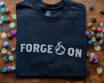 Forge On – Camiseta Unissex de Algodão Pesado