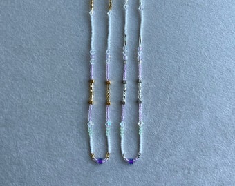 Collar de Capadocia - Collar de cuentas blancas y lilas - Gargantilla con cuentas