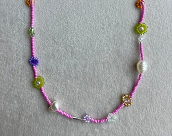 Collier Anatolie - Collier de perles roses - Collier de fleurs - Collier de perles - Collier de perles - Collier de perles - Collier de fleurs de perles asymétriques